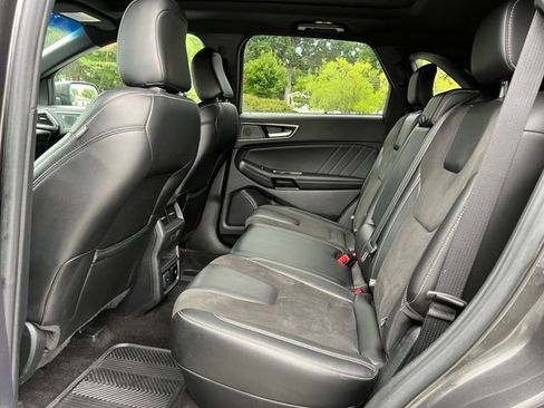 Used 2020 Ford Edge ST w/ Equipment Group 401A AWD/4WD image 16