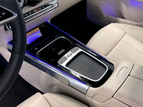 New 2026 Mercedes-Benz GLB 250 image 7