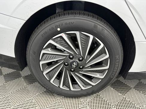 New 2025 Hyundai Sonata SEL image 18