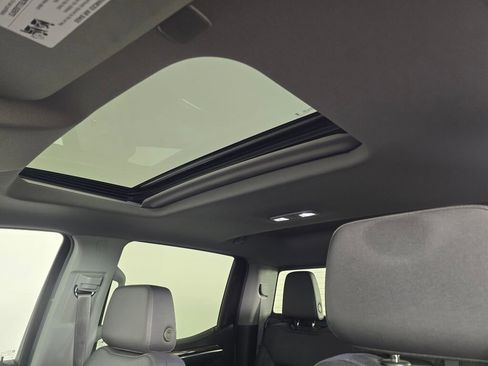 Used 2023 Chevrolet Silverado 1500 LTZ image 24