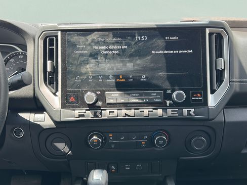 Used 2025 Nissan Frontier SV RWD image 20