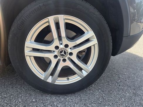 Used 2023 Mercedes-Benz GLA 250 4MATIC image 9