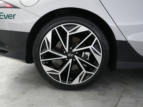 Used 2024 Hyundai Ioniq 6 SEL RWD image 22