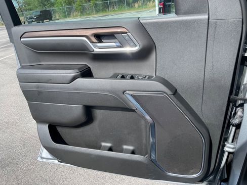 Used 2024 Chevrolet Silverado 1500 RST image 29