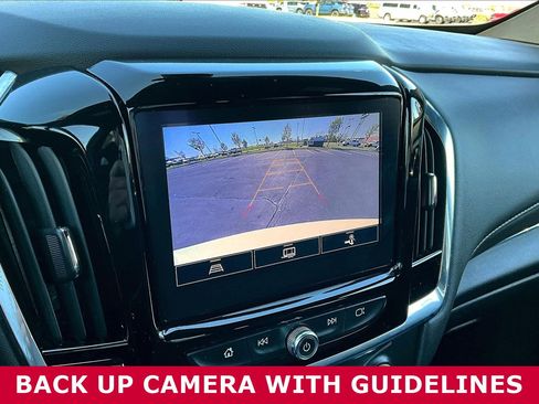 Used 2023 Chevrolet Traverse LT AWD/4WD image 13