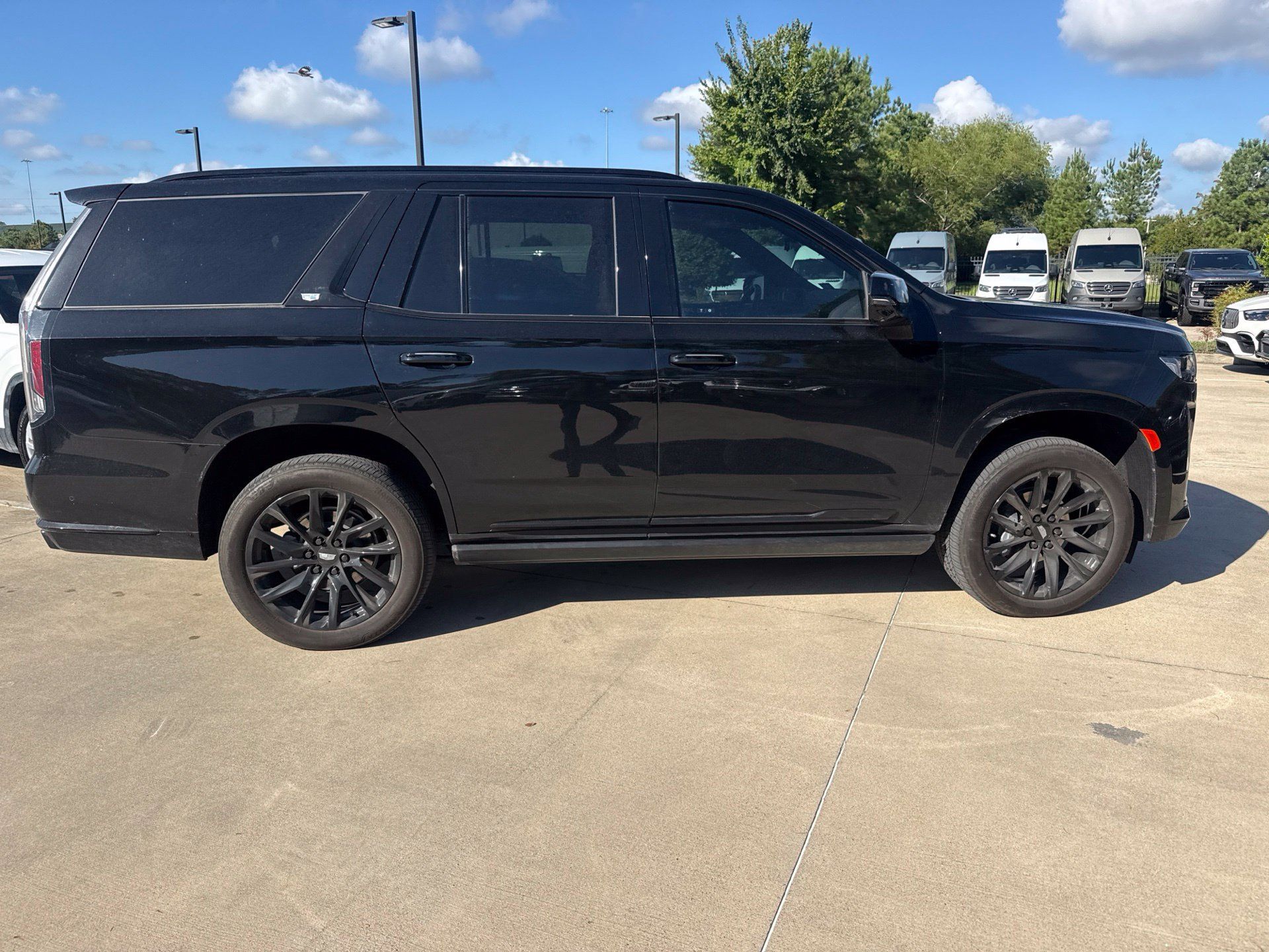 Used 2024 Cadillac Escalade Sport w/ LPO, ONYX Package AWD/4WD image 3