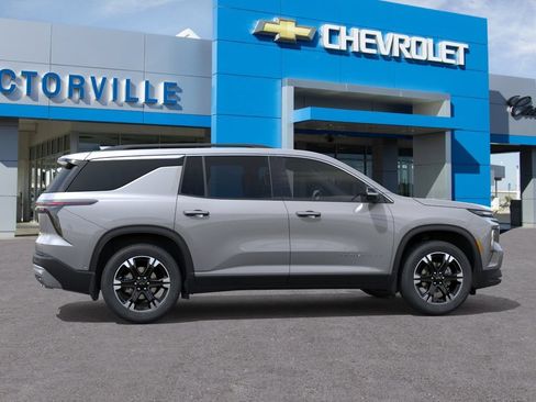 New 2027 Chevrolet Traverse LT w/ Sun and Wheel Package FWD image 5