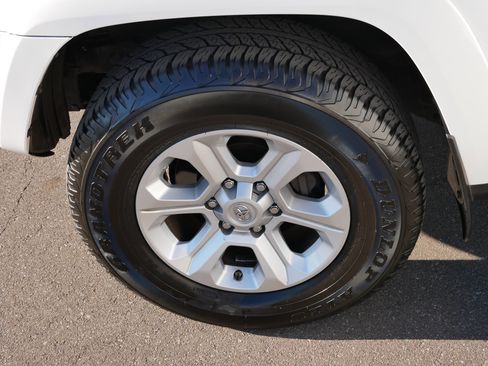 Used 2021 Toyota 4Runner SR5 Premium image 15