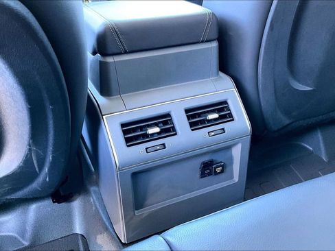 Used 2024 INEOS Grenadier Fieldmaster Edition image 10