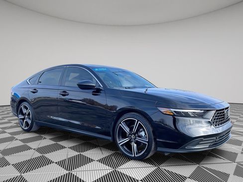 Certified 2025 Honda Accord Sport image 1