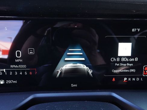 New 2026 GMC Acadia Elevation image 21