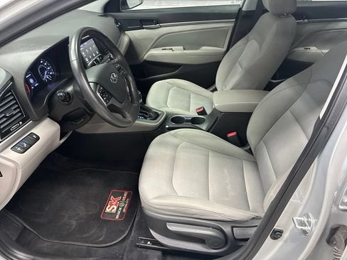 Used 2018 Hyundai Elantra Value Edition w/ Cargo Package FWD image 22