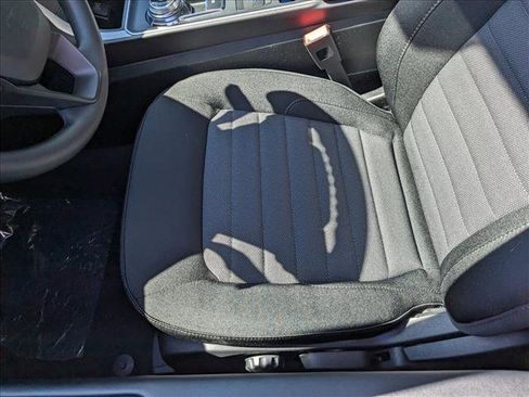 New 2024 Ford Edge SE image 3