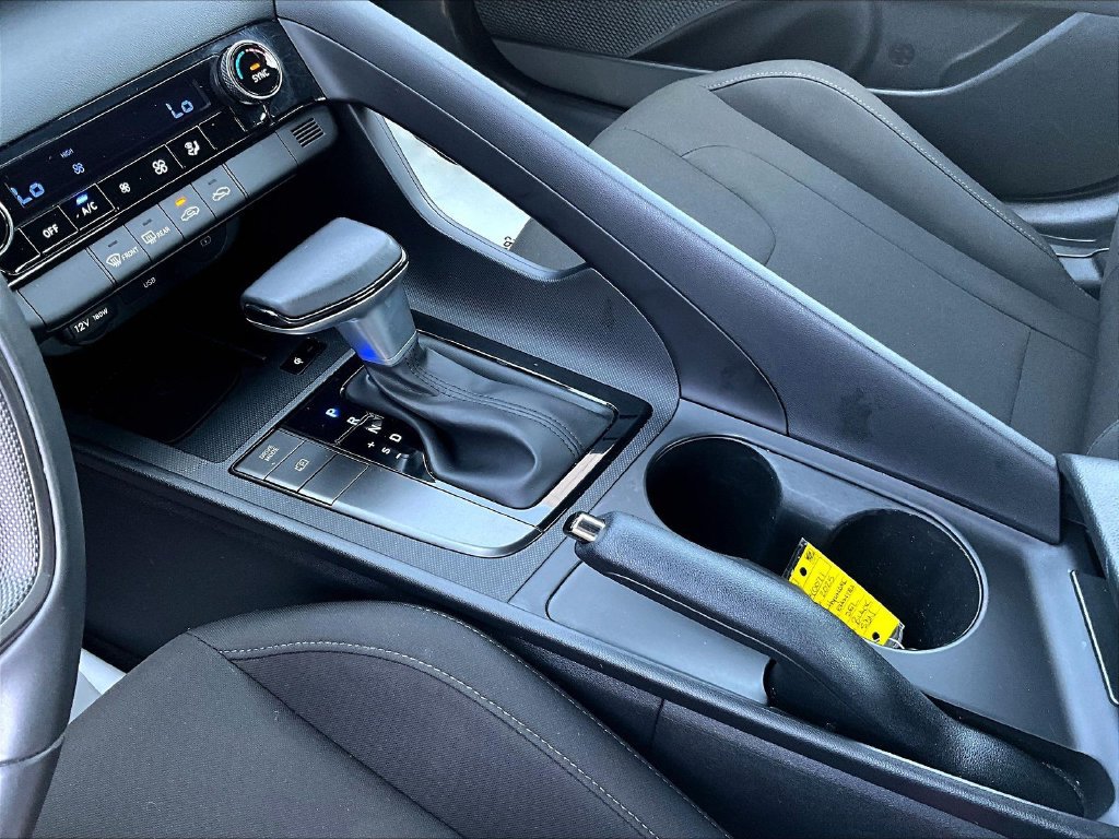 Certified 2025 Hyundai Elantra Sport FWD image 20