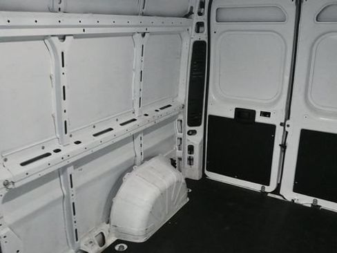Used 2023 RAM ProMaster 2500 FWD image 13