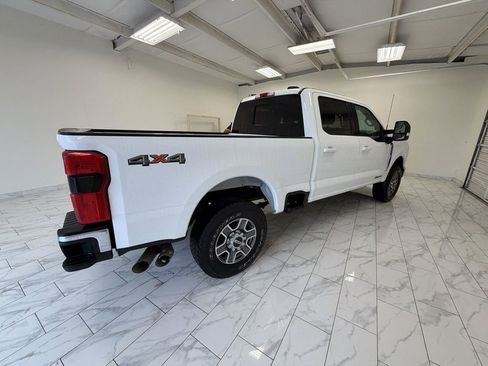 Used 2024 Ford F250 Lariat AWD/4WD image 8
