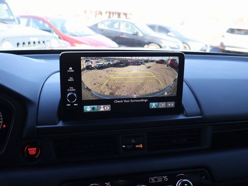 Certified 2025 Honda Pilot TrailSport image 22