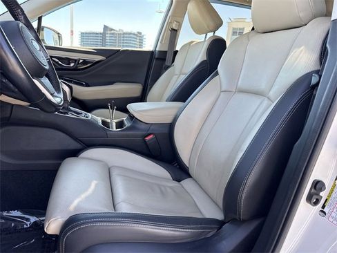 Used 2021 Subaru Outback Limited image 11