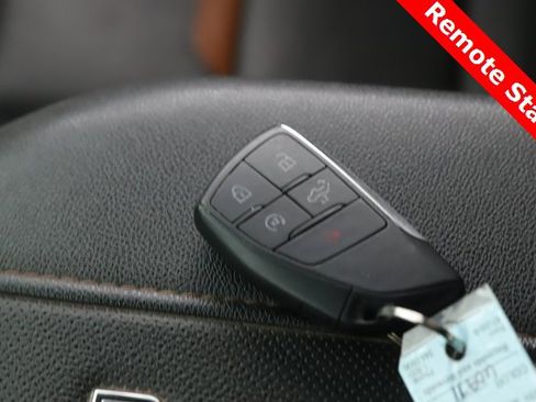 Used 2024 GMC Sierra 2500 AT4 w/ AT4 Premium Plus Package image 3