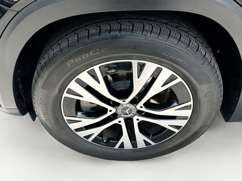 Used 2024 Mercedes-Benz GLB 250 image 34