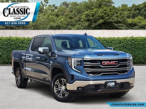 Used 2024 GMC Sierra 1500 SLT image 1