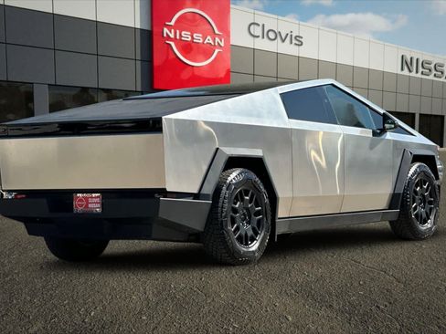 Used 2024 Tesla Cybertruck AWD Crew Cab image 3