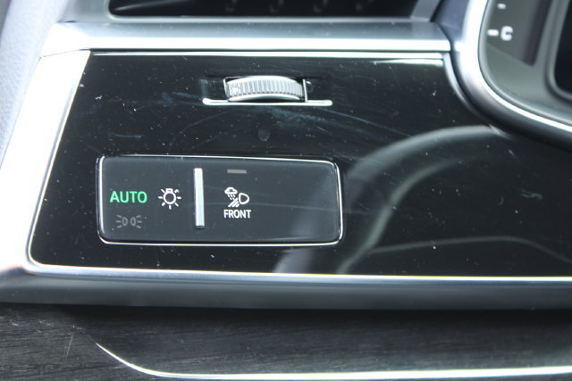 Used 2022 Audi SQ8 Prestige w/ Prestige Package AWD/4WD image 13