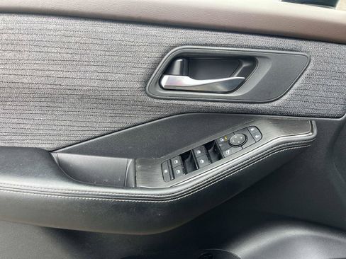 Certified 2023 Nissan Rogue SV image 19