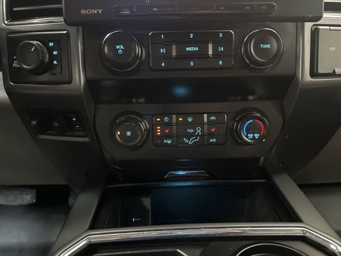 Used 2022 Ford F250 XLT w/ XLT Premium Package image 20