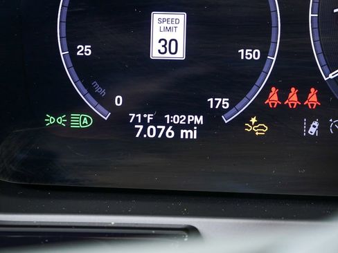 Certified 2026 Porsche Cayenne AWD image 12