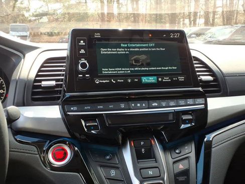 Used 2025 Honda Odyssey Touring image 23