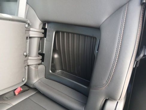 Used 2024 GMC Sierra 2500 AT4 w/ AT4 Premium Plus Package image 25