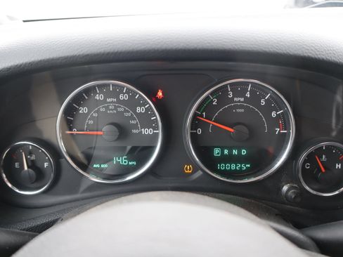 Used 2018 Jeep Wrangler Sport AWD/4WD image 24