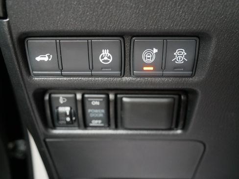 Used 2019 Nissan Armada SL AWD/4WD image 26