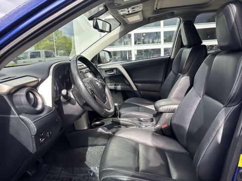 Used 2014 Toyota RAV4 Limited AWD/4WD image 7