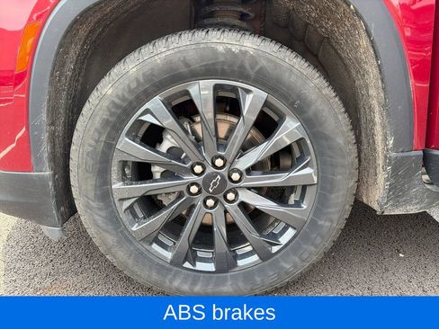 Used 2022 Chevrolet Traverse RS AWD/4WD image 29