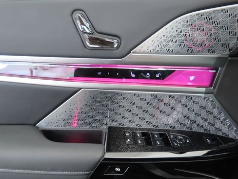 New 2026 BMW i7 xDrive60 image 22