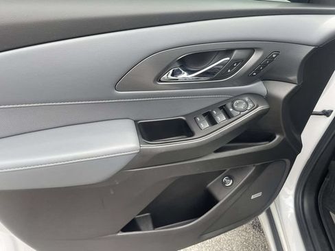 Used 2020 Chevrolet Traverse Premier AWD/4WD image 16