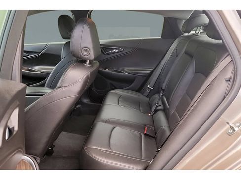 Used 2024 Chevrolet Malibu LT FWD image 12