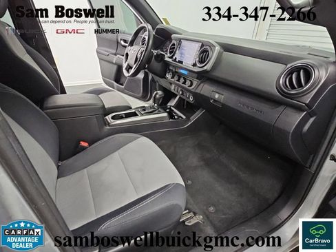 Used 2021 Toyota Tacoma TRD Off-Road w/ Technology Package AWD/4WD image 31