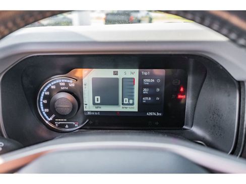 Used 2022 Ford Bronco Black Diamond image 13