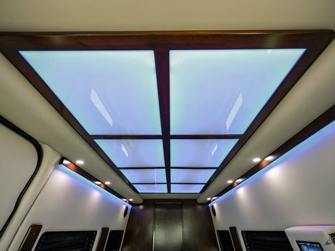 Used 2023 Mercedes-Benz Sprinter 3500 image 88
