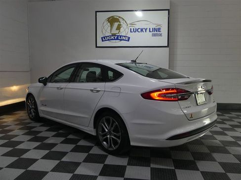 Used 2017 Ford Fusion SE w/ Equipment Group 601A image 11