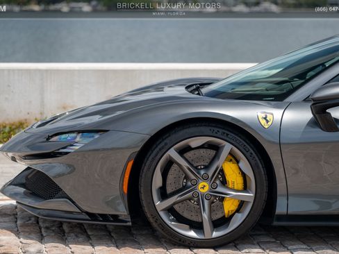 Used 2022 Ferrari SF90 Stradale AWD/4WD image 40