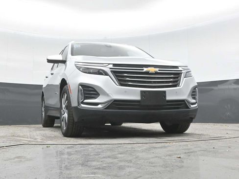 Used 2022 Chevrolet Equinox Premier AWD/4WD image 35