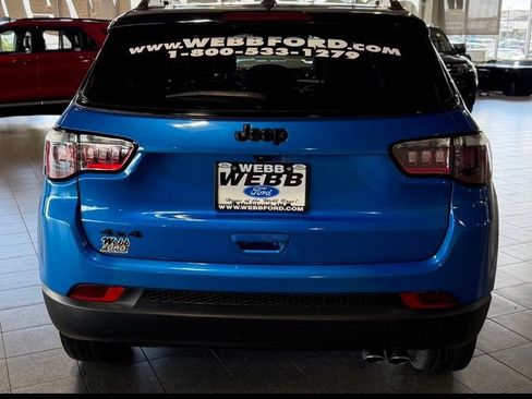 Used 2022 Jeep Compass Latitude AWD/4WD image 9