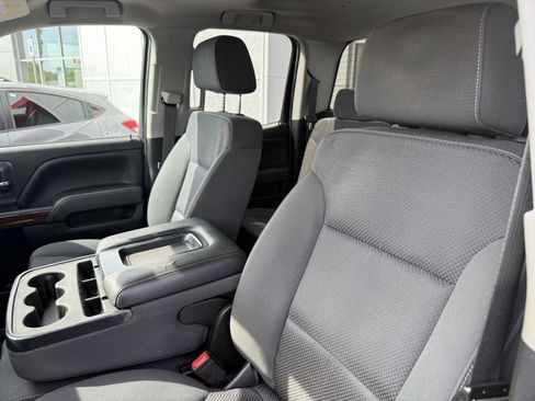 Used 2019 GMC Sierra 1500 SLE w/ SLE Value Package AWD/4WD image 17