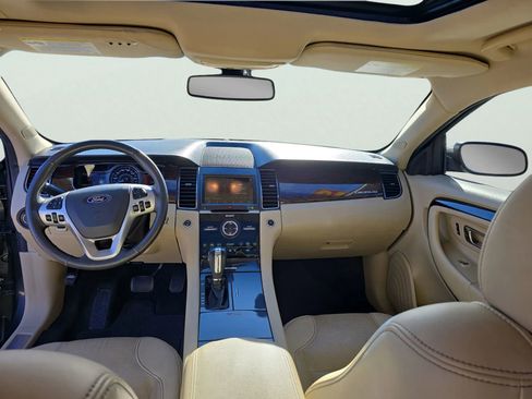 Used 2019 Ford Taurus Limited image 10