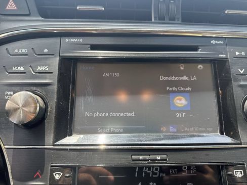 Used 2017 Toyota Avalon XLE Plus FWD image 26