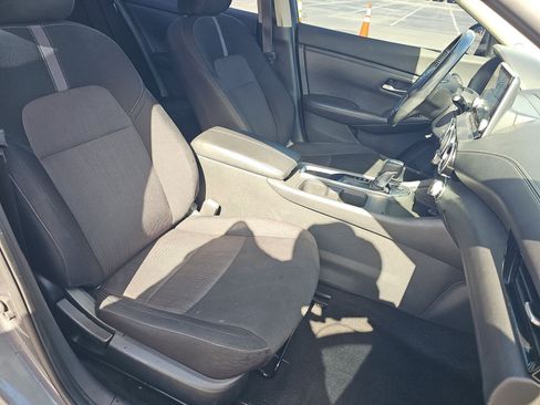 Used 2022 Nissan Sentra SV w/ Trunk Package FWD image 7